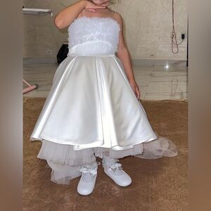 Chic White Layered Dress for Girls flower girl